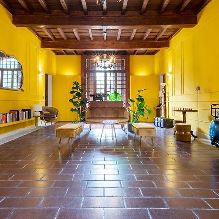 La Celeste Galeria Mantova Bagian luar foto